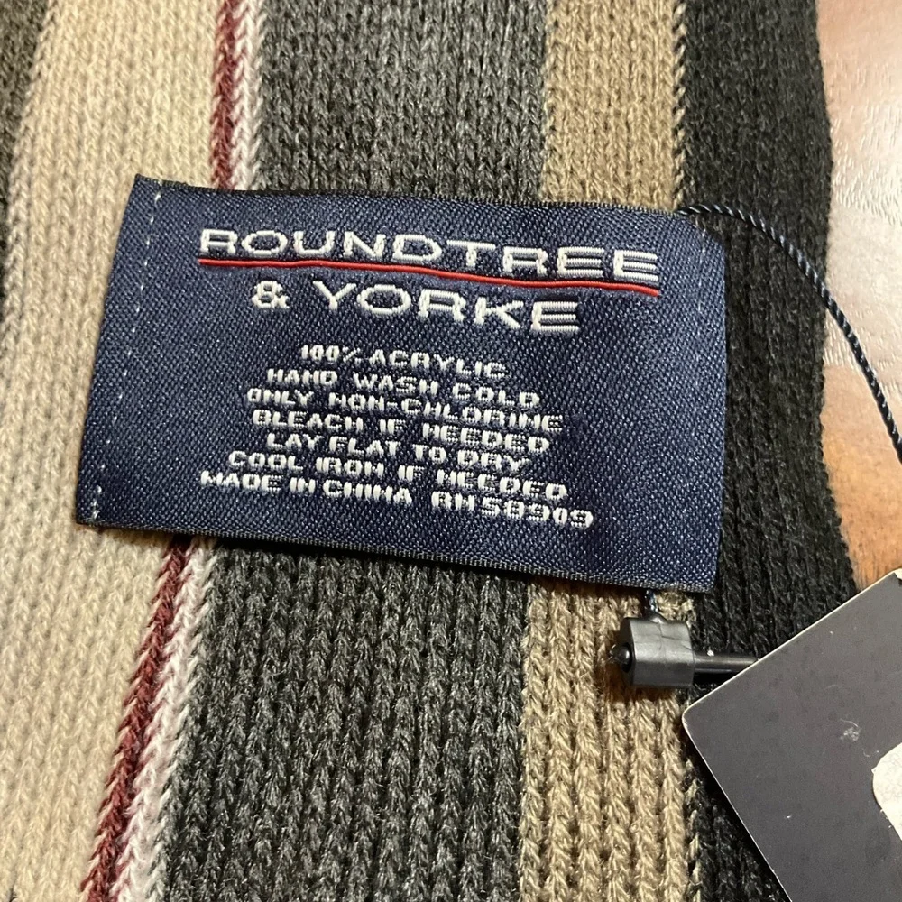 Roundtree and Yorke Unisex Striped Oblong Scarf